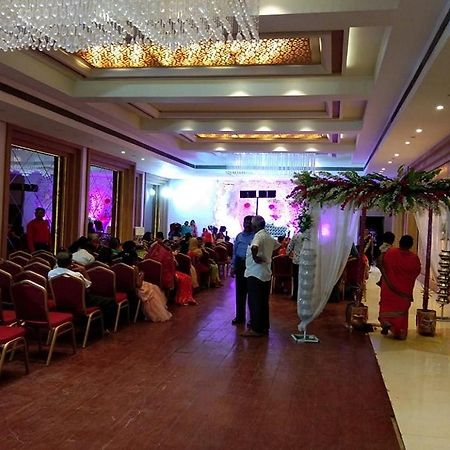 Hotel Amora - Rajnandgaon Raj Nandgaon 외부 사진