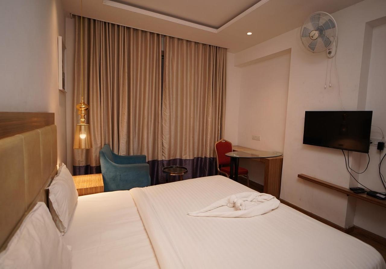 Hotel Amora - Rajnandgaon Raj Nandgaon 외부 사진