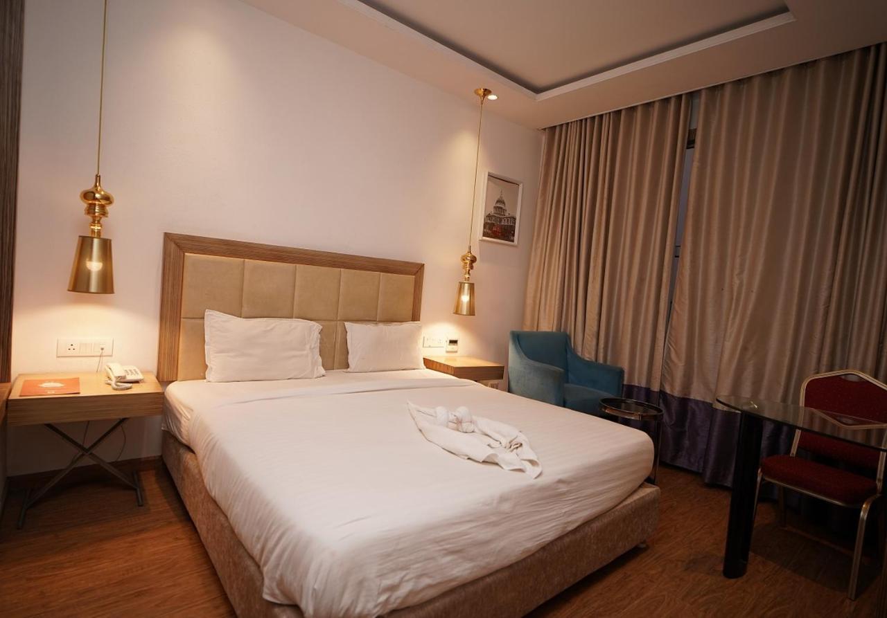 Hotel Amora - Rajnandgaon Raj Nandgaon 외부 사진